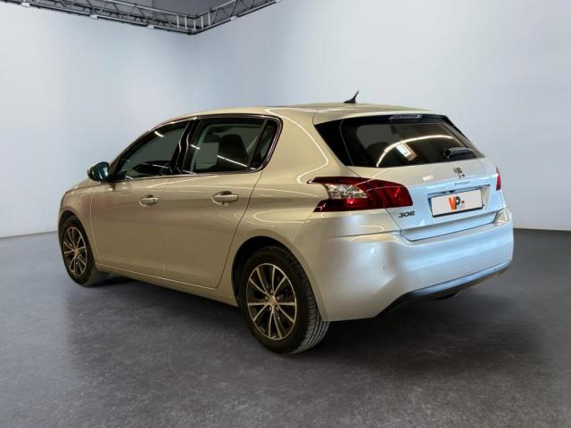 Peugeot 308 image 2