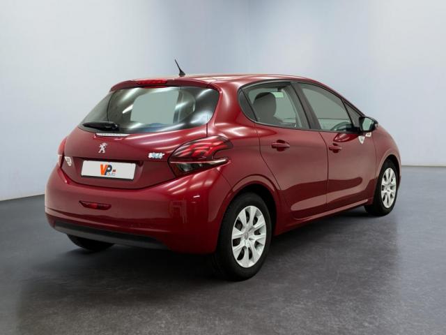 Peugeot 208 image 5
