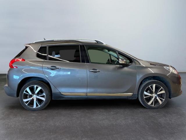 Peugeot 2008 image 2
