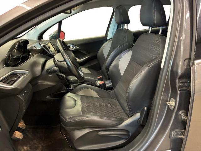 Peugeot 2008 image 7