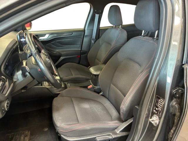 Ford Focus image 6