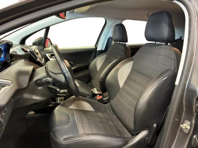 Peugeot 2008 image 3