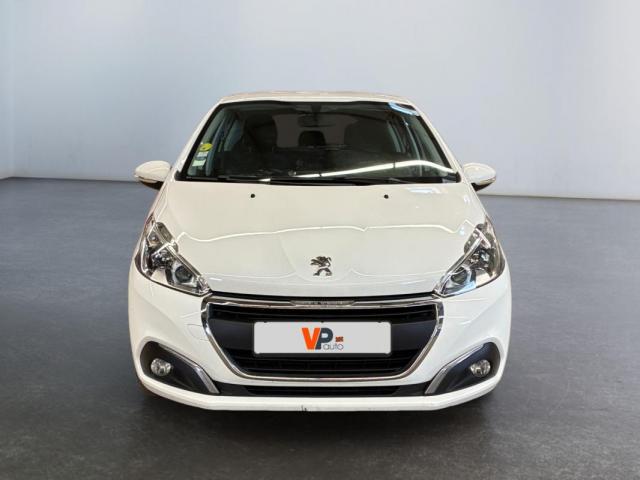 Peugeot 208 image 1