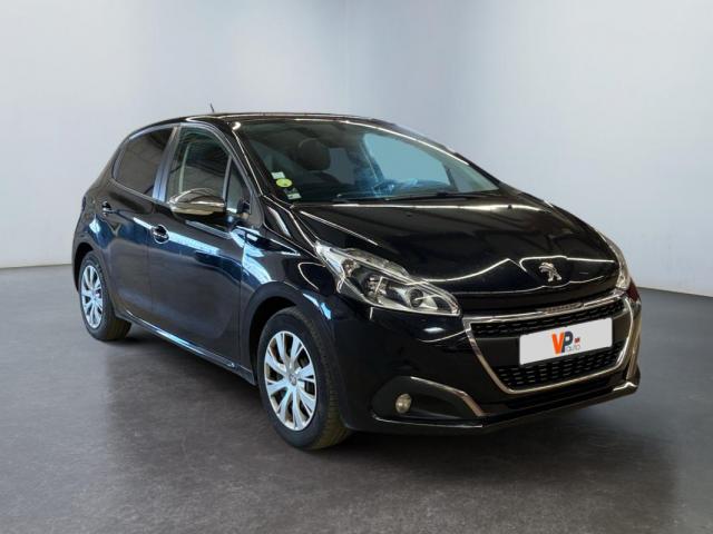Peugeot 208 image 8