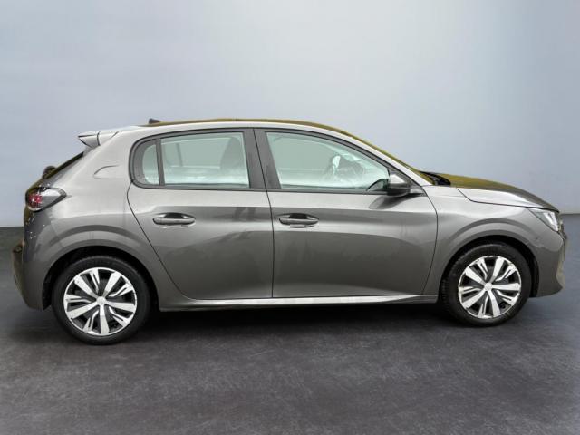 Peugeot 208 image 2