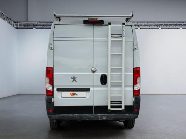 Peugeot Boxer image 8