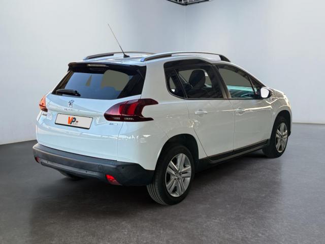 Peugeot 2008 image 1