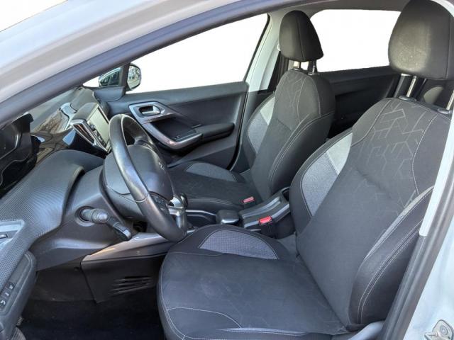 Peugeot 2008 image 5