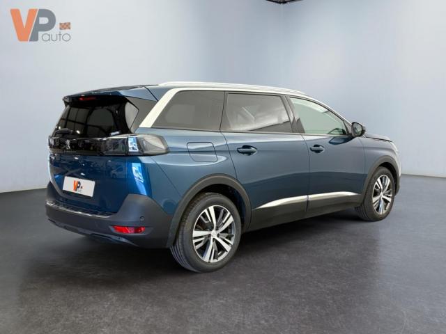 Peugeot 5008 image 1
