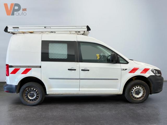 Volkswagen Caddy Van image 7