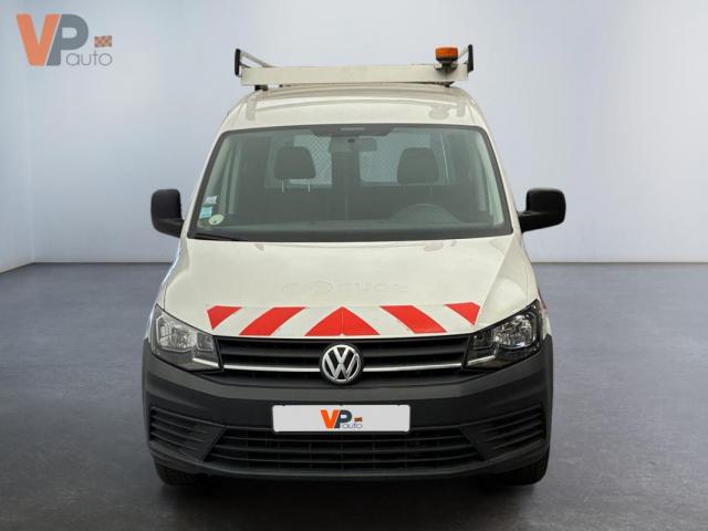 Volkswagen Caddy Van image 8