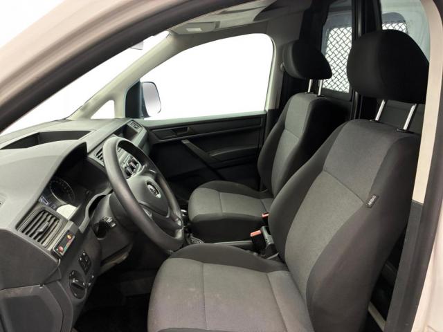 Volkswagen Caddy Van image 5