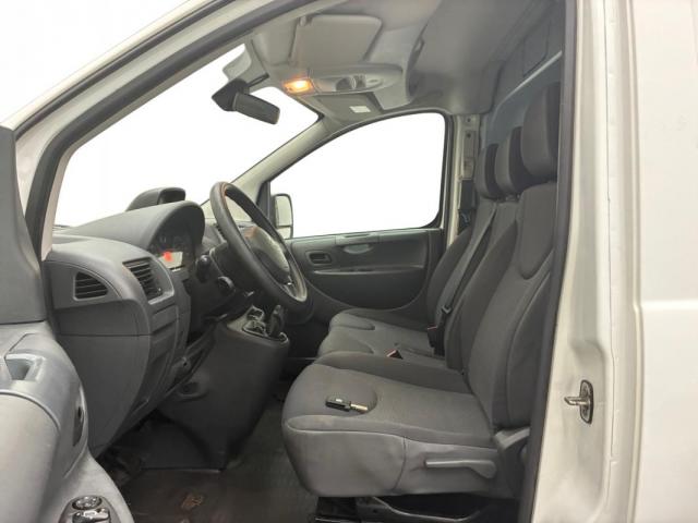 Peugeot Expert image 2