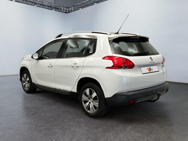 Peugeot 2008 image 2