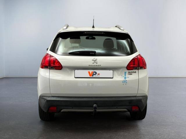 Peugeot 2008 image 8
