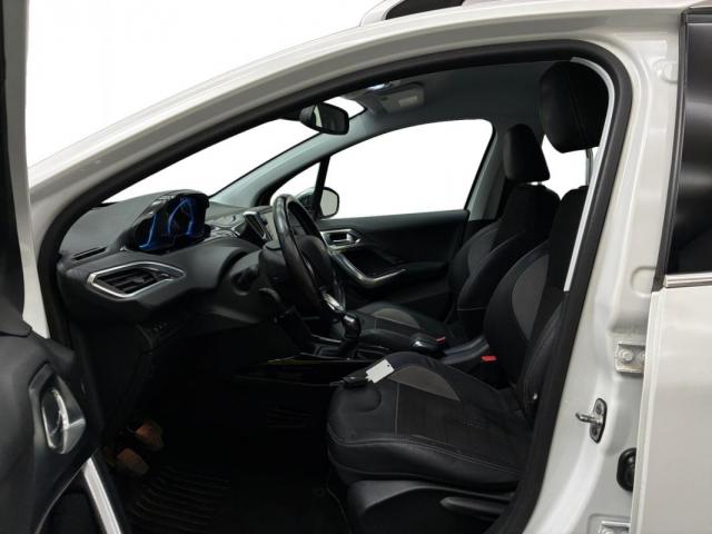 Peugeot 2008 image 1