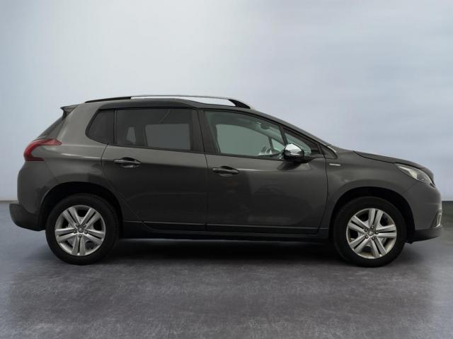 Peugeot 2008 image 8