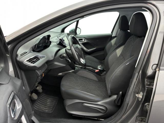 Peugeot 2008 image 1