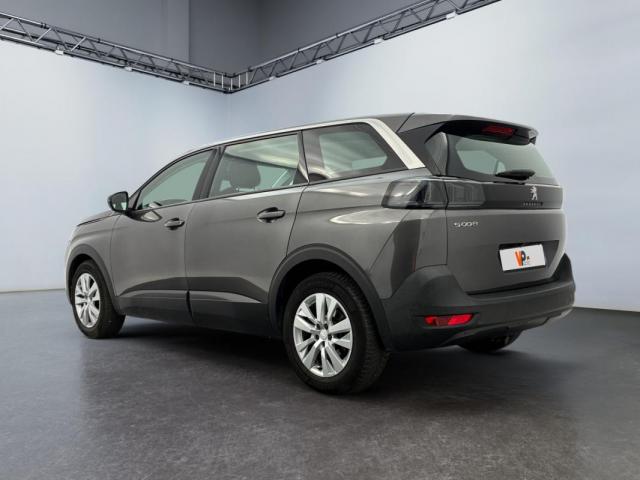 Peugeot 5008 image 2