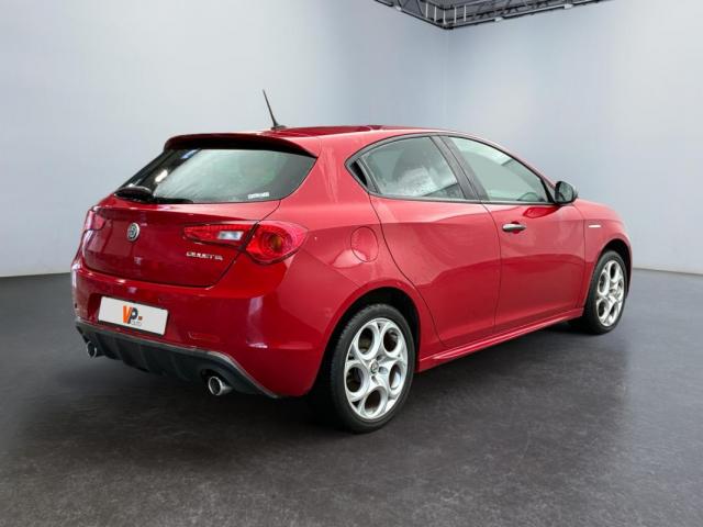 Alfa Romeo Giulietta image 8