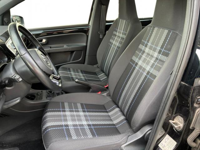 Volkswagen Up! image 2