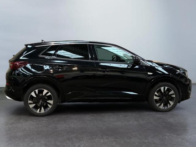 Opel Grandland image 1