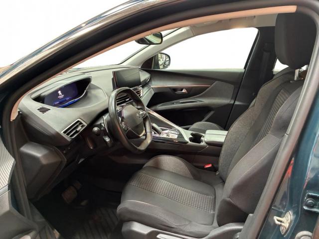 Peugeot 5008 image 2