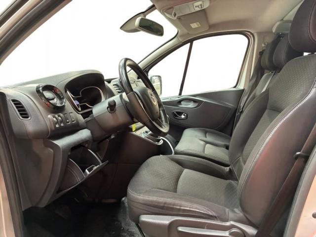 Opel Vivaro image 2