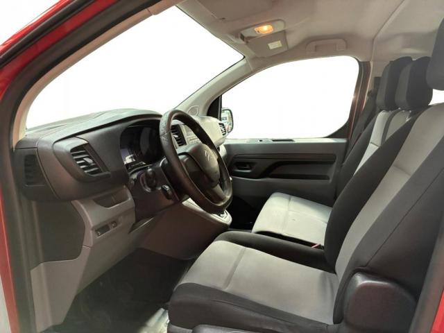 Citroen Jumpy image 8