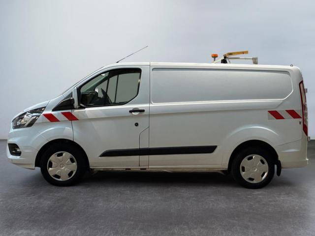 Ford Transit Custom image 3