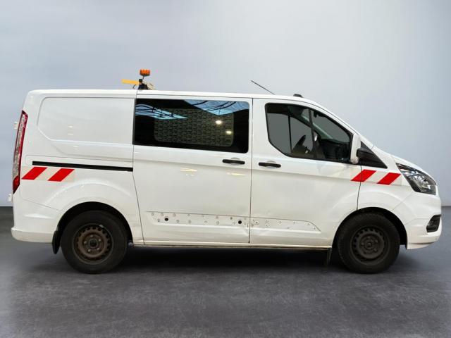 Ford Transit Custom image 2