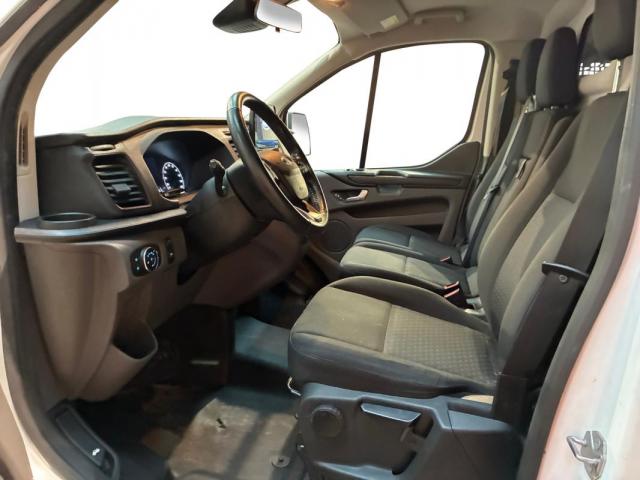 Ford Transit Custom image 6