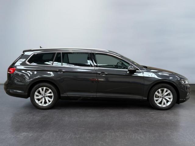 Volkswagen Passat Sw image 7