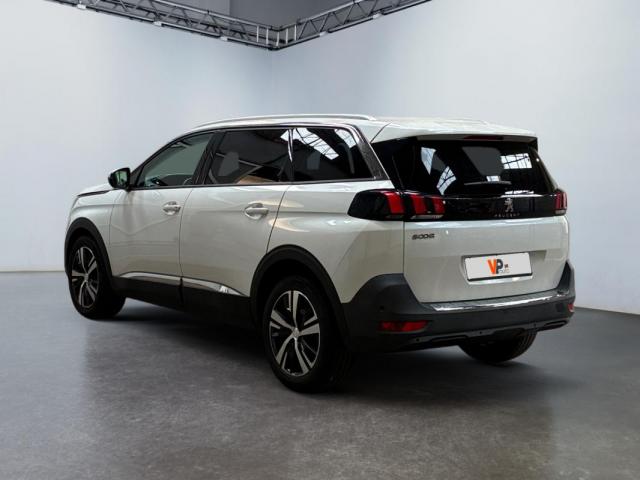 Peugeot 5008 image 3