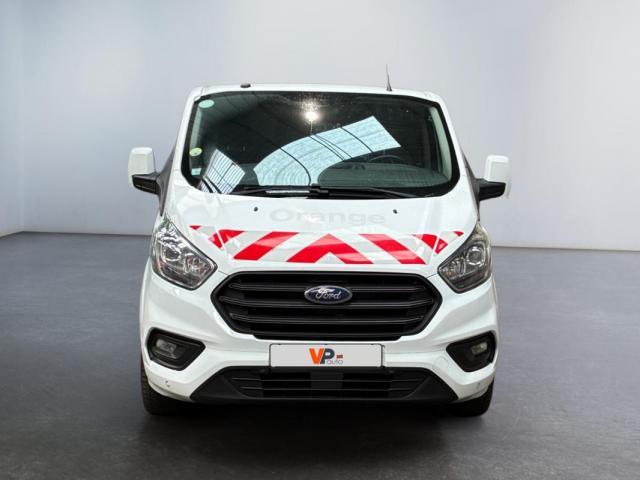 Ford Transit Custom image 2