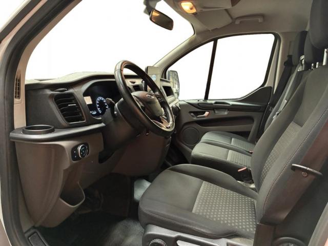 Ford Transit Custom image 8