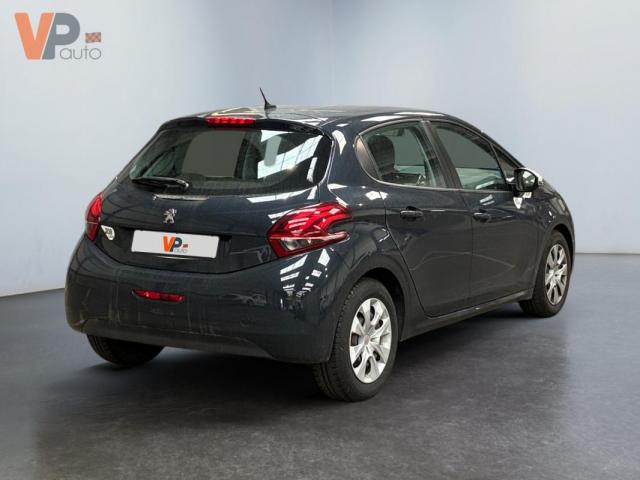 Peugeot 208 image 7