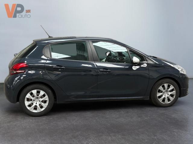 Peugeot 208 image 3