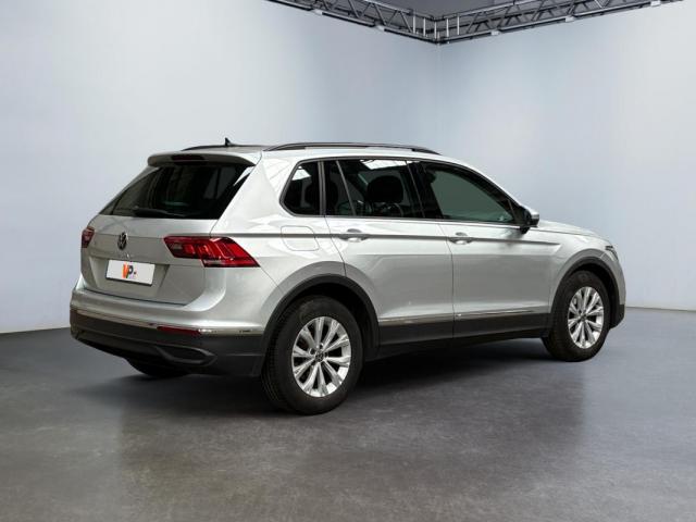Volkswagen Tiguan image 8