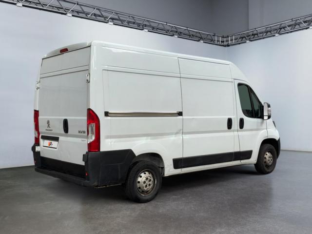 Peugeot Boxer image 1