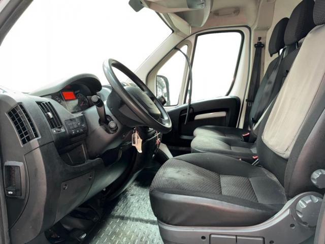 Peugeot Boxer image 1