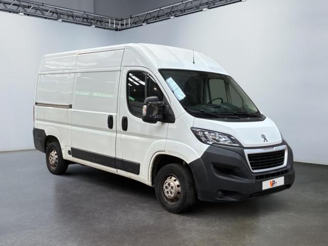 Peugeot Boxer image 2