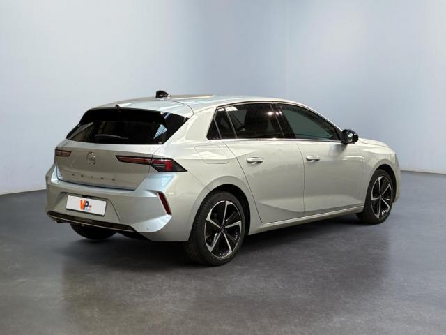 Opel Astra image 8