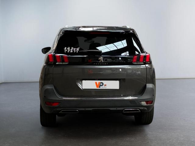 Peugeot 5008 image 1
