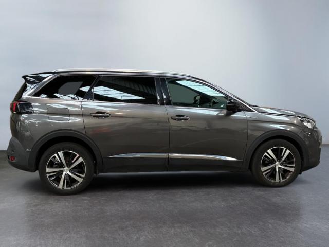 Peugeot 5008 image 4