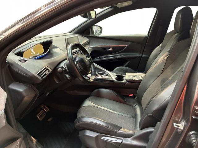 Peugeot 5008 image 2