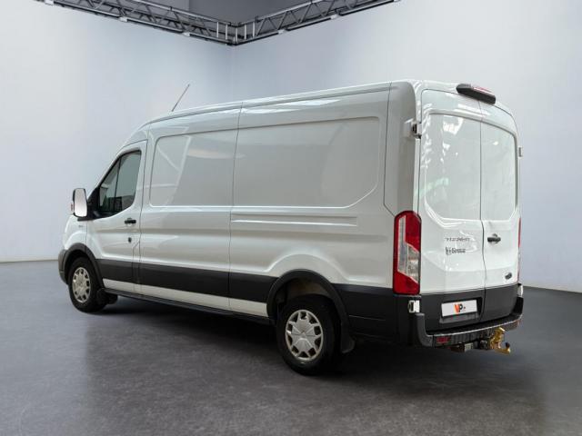 Ford Transit image 6