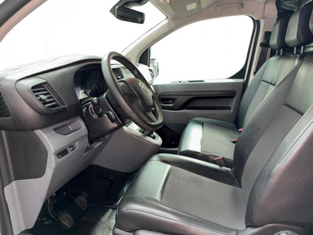 Citroen Jumpy image 8