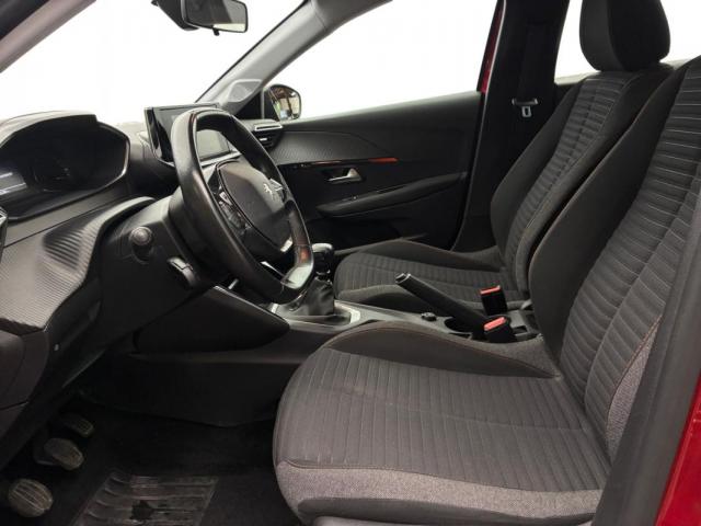 Peugeot 208 image 1