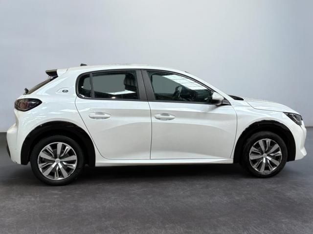 Peugeot 208 image 5